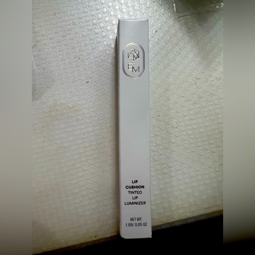Em Cosmetics Lip Cushion in Mona Lisa